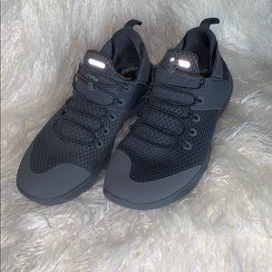 Nike Commuter Running Shoe women’s 10